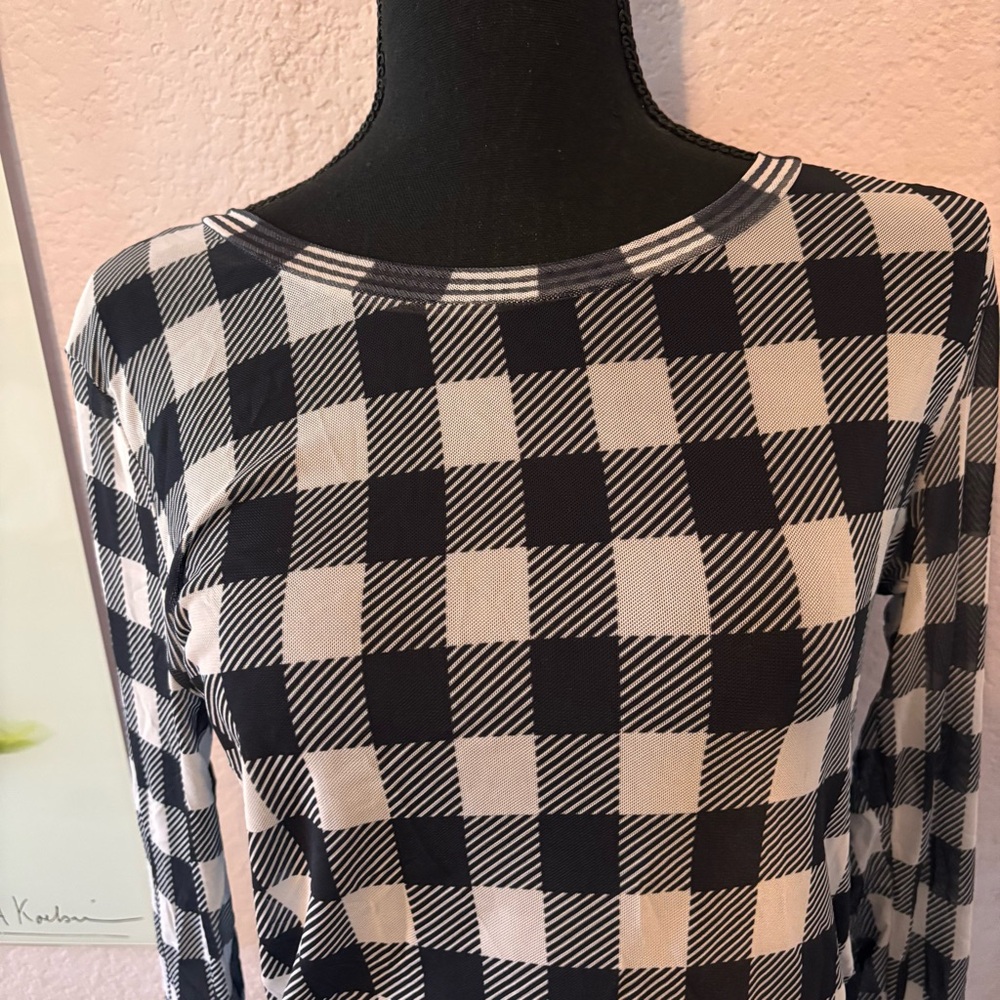 Must bundle Shirt size medium - Picture 2 of 5